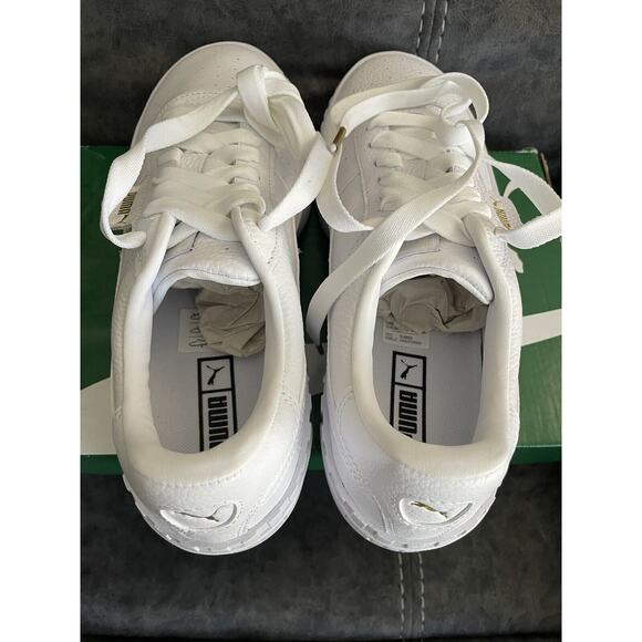 PUMA Classic Shoes Cali athletic shoes white gold size 9 womens New
